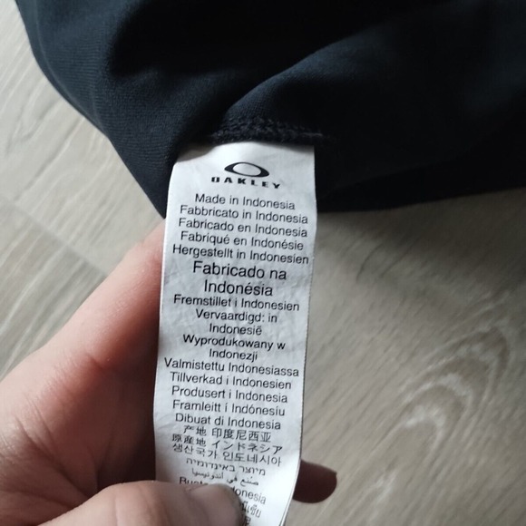 Oakley Black Quarter-Zip Sweatshirt - Picture 12 of 13
